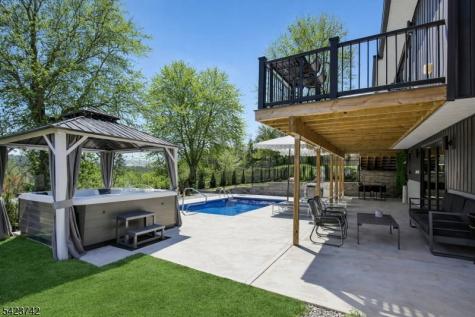 8 Rand Drive West Orange NJ 07052