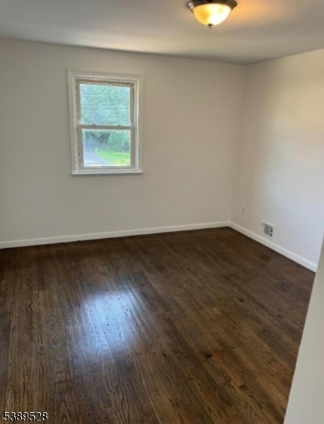 126 W 5th Avenue Roselle NJ 07203