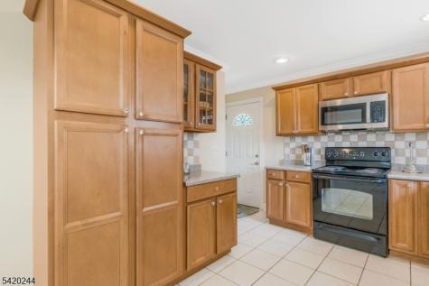 123 Thatchers Hill Road Raritan NJ 08822