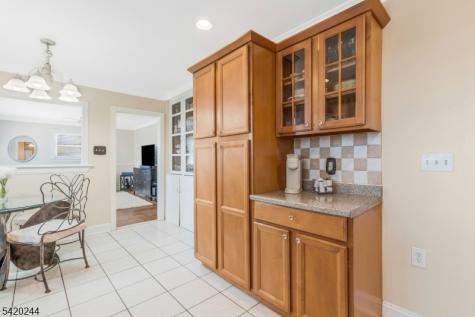123 Thatchers Hill Road Raritan NJ 08822