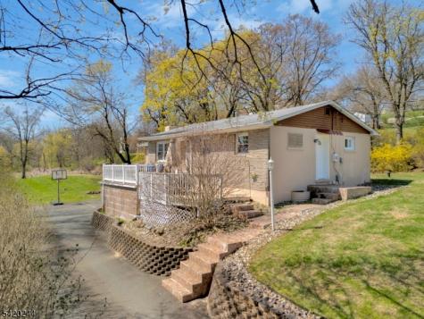 123 Thatchers Hill Road Raritan NJ 08822