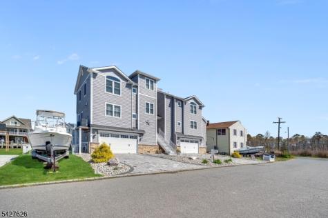 6 Capstan Road Ocean NJ 08758