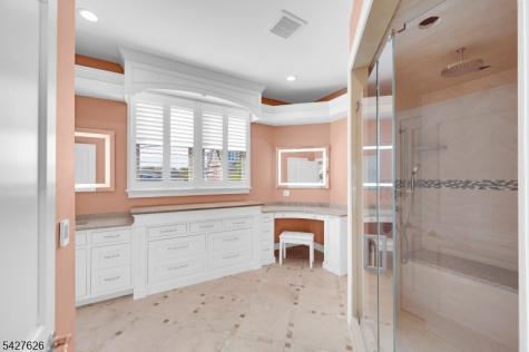 6 Capstan Road Ocean NJ 08758