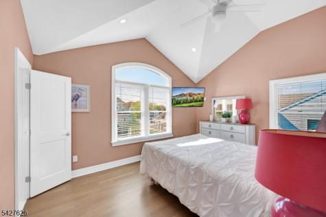 6 Capstan Road Ocean NJ 08758