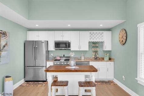 6 Capstan Road Ocean NJ 08758