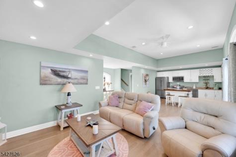 6 Capstan Road Ocean NJ 08758