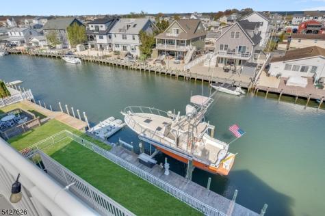 6 Capstan Road Ocean NJ 08758