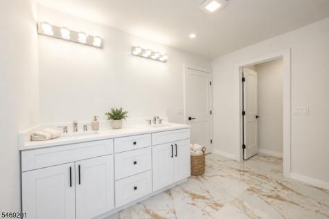 6 Ruby Court Hardyston NJ 07419
