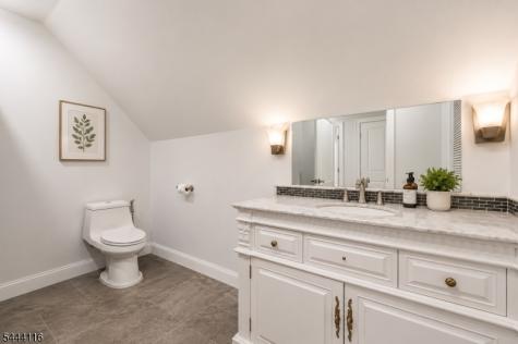164 E Mountain Road Hillsborough NJ 08844