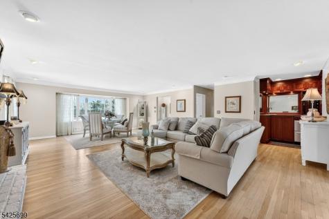 48 Tree Top Road Readington NJ 08889