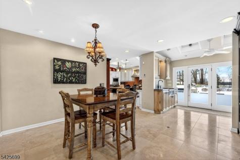 48 Tree Top Road Readington NJ 08889
