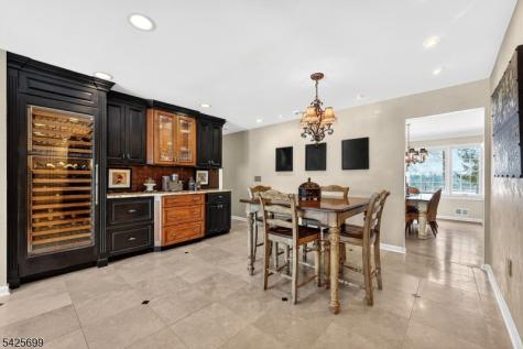 48 Tree Top Road Readington NJ 08889