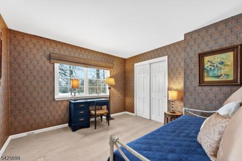 48 Tree Top Road Readington NJ 08889
