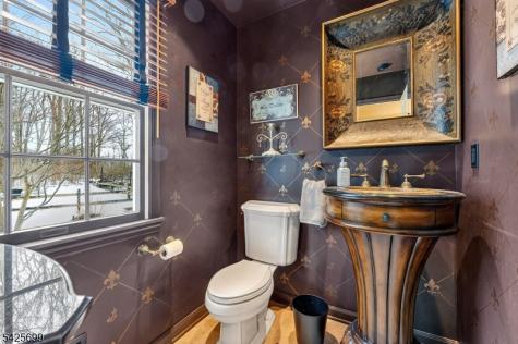 48 Tree Top Road Readington NJ 08889