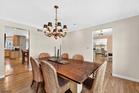48 Tree Top Road Readington NJ 08889