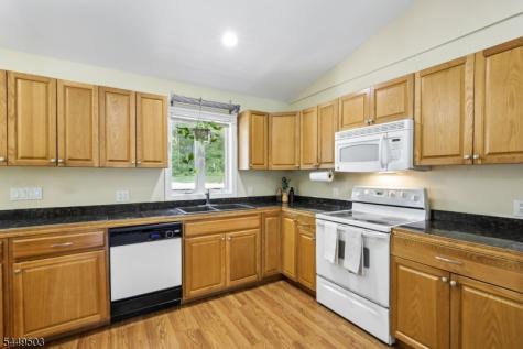523 W Hill Road Lebanon NJ 08826
