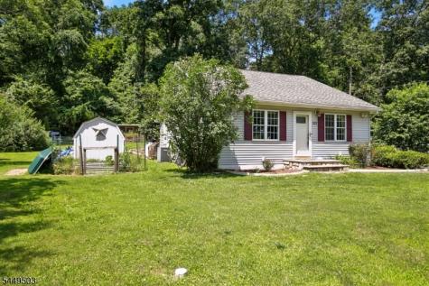 523 W Hill Road Lebanon NJ 08826
