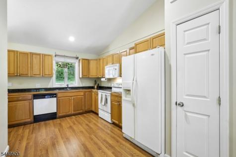 523 W Hill Road Lebanon NJ 08826