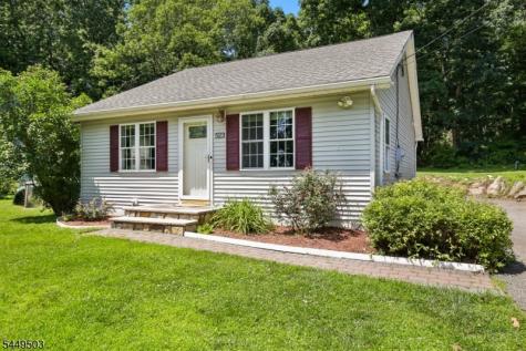 523 W Hill Road Lebanon NJ 08826
