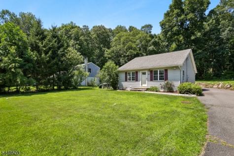 523 W Hill Road Lebanon NJ 08826