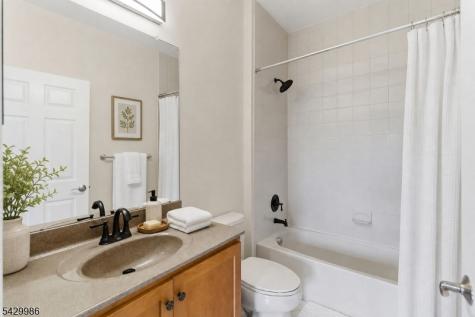 18 Todd Street Hillsborough NJ 08844