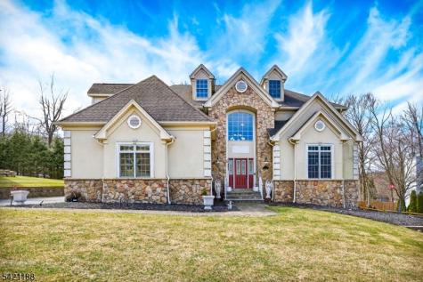 6 Hunter Drive Mount Olive NJ 07828