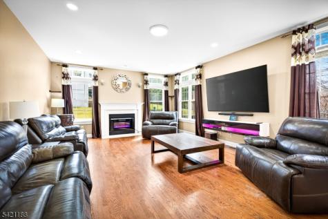 6 Hunter Drive Mount Olive NJ 07828