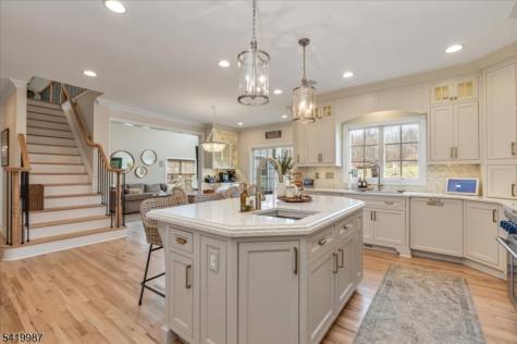38 Still Hollow Road Tewksbury NJ 08833