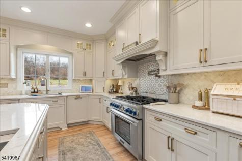 38 Still Hollow Road Tewksbury NJ 08833