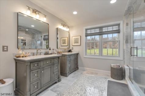 38 Still Hollow Road Tewksbury NJ 08833