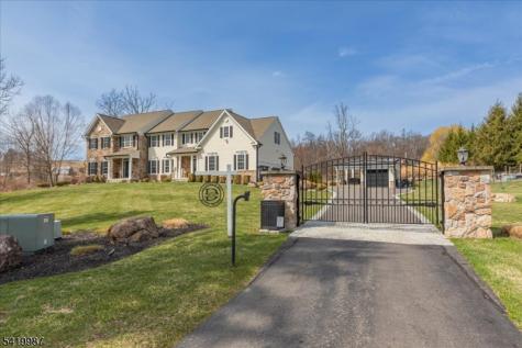 38 Still Hollow Road Tewksbury NJ 08833