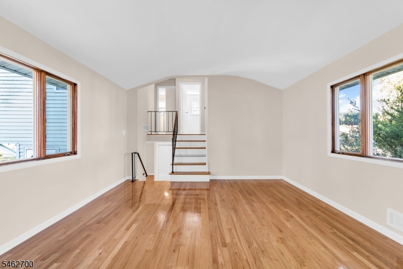 102 Avonridge Road Raritan NJ 08869