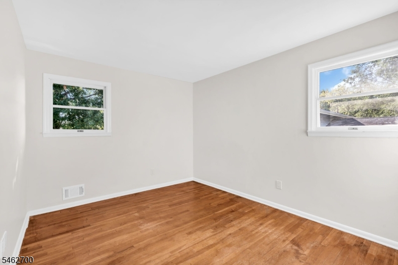 102 Avonridge Road Raritan NJ 08869