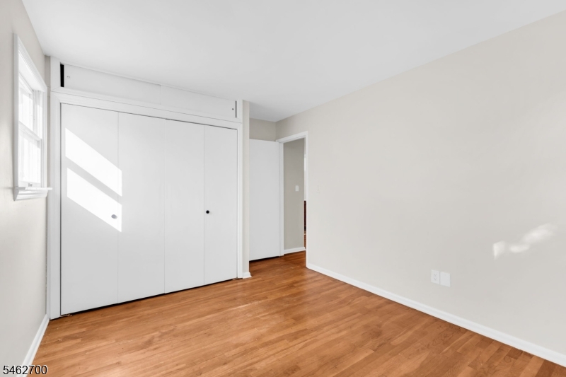 102 Avonridge Road Raritan NJ 08869
