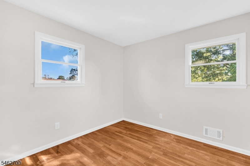 102 Avonridge Road Raritan NJ 08869