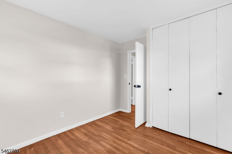102 Avonridge Road Raritan NJ 08869