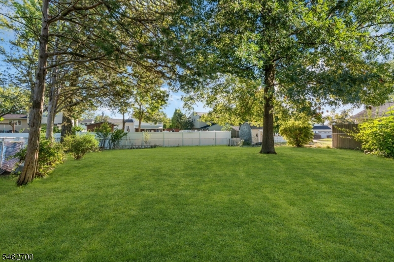 102 Avonridge Road Raritan NJ 08869