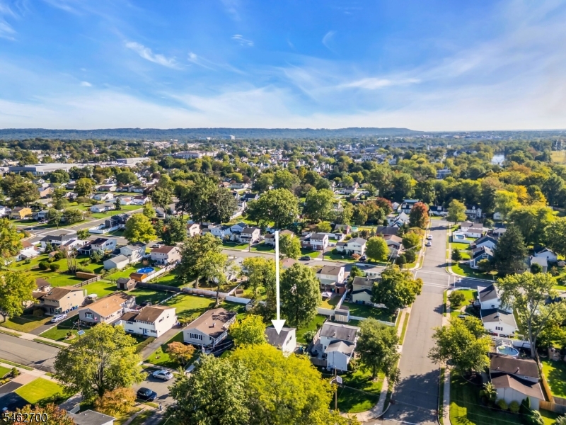 102 Avonridge Road Raritan NJ 08869