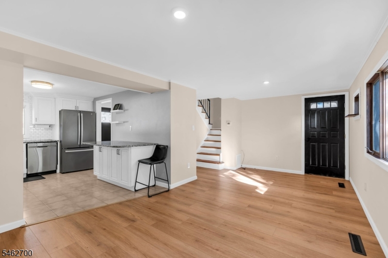 102 Avonridge Road Raritan NJ 08869