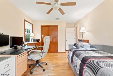 14 Daria Drive Pequannock NJ 07440