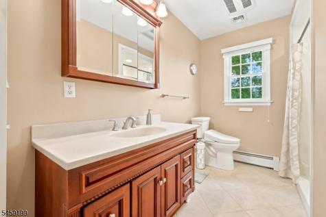 14 Daria Drive Pequannock NJ 07440
