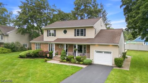 14 Daria Drive Pequannock NJ 07440