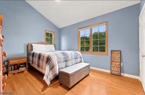 14 Daria Drive Pequannock NJ 07440