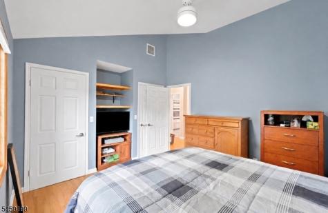 14 Daria Drive Pequannock NJ 07440