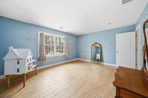 20 Sleepy Hollow Road Denville NJ 07834