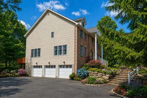 20 Sleepy Hollow Road Denville NJ 07834