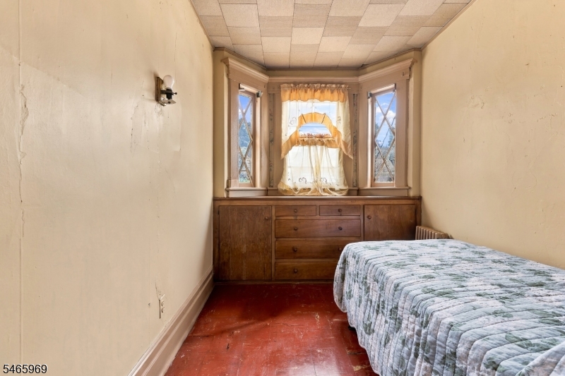 362 E 30th Street Paterson NJ 07504