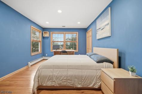 219 Snake Den Road Bloomingdale NJ 07465