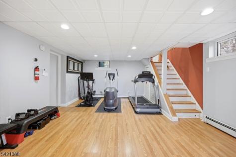 219 Snake Den Road Bloomingdale NJ 07465