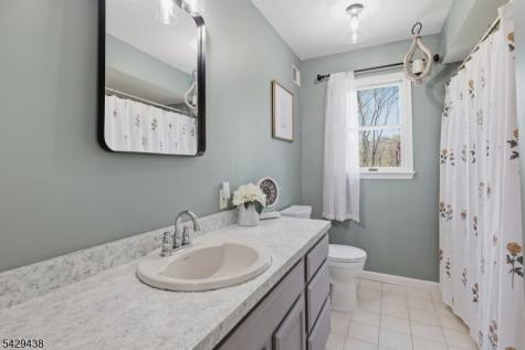 11 Victoria Crossing Road Knowlton NJ 07832